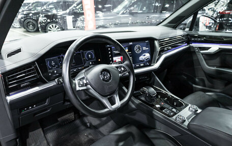 Volkswagen Touareg III, 2019 год, 3 995 000 рублей, 17 фотография