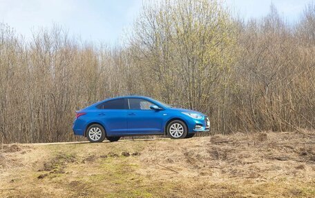 Hyundai Solaris II рестайлинг, 2017 год, 1 350 000 рублей, 2 фотография