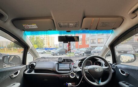 Honda Fit Shuttle I рестайлинг, 2014 год, 1 000 000 рублей, 22 фотография