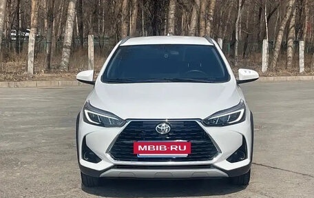Toyota Yaris XP150 рестайлинг, 2022 год, 1 350 757 рублей, 2 фотография