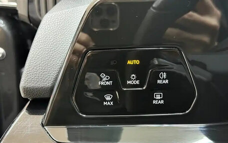 Volkswagen Golf VIII, 2022 год, 1 879 757 рублей, 15 фотография