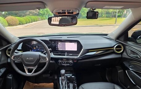 Chevrolet Trax, 2023 год, 1 475 000 рублей, 8 фотография
