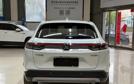 Honda Vezel, 2022 год, 1 700 000 рублей, 5 фотография