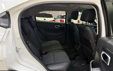 Honda Vezel, 2022 год, 1 700 000 рублей, 20 фотография