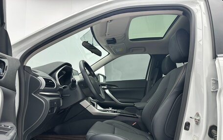 Mitsubishi Eclipse Cross, 2022 год, 1 660 000 рублей, 13 фотография