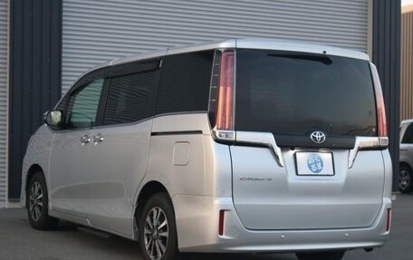 Toyota Esquire I, 2020 год, 1 968 000 рублей, 6 фотография