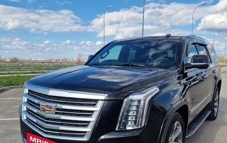 Cadillac Escalade IV, 2015 год, 2 900 000 рублей, 2 фотография