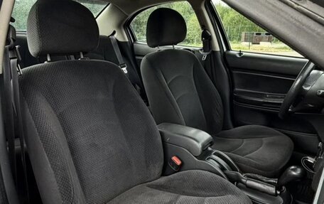 Dodge Stratus II, 2004 год, 265 000 рублей, 2 фотография