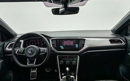 Volkswagen T-Roc I, 2022 год, 1 690 000 рублей, 8 фотография