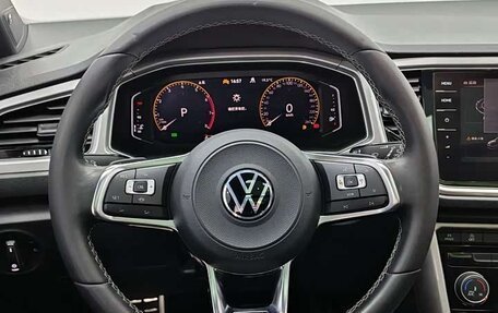 Volkswagen T-Roc I, 2022 год, 1 690 000 рублей, 9 фотография