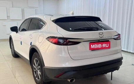 Mazda CX-4, 2022 год, 1 710 000 рублей, 4 фотография