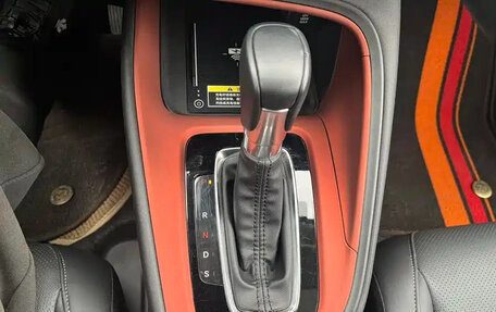 Honda Vezel, 2026 год, 1 800 000 рублей, 12 фотография