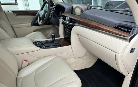 Lexus LX III, 2018 год, 6 290 000 рублей, 17 фотография