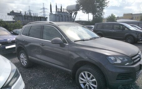 Volkswagen Touareg III, 2012 год, 1 472 500 рублей, 2 фотография