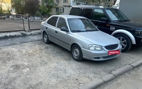 Hyundai Accent II, 2004 год, 320 000 рублей, 1 фотография