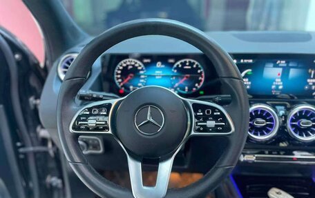 Mercedes-Benz GLA, 2022 год, 1 980 000 рублей, 17 фотография