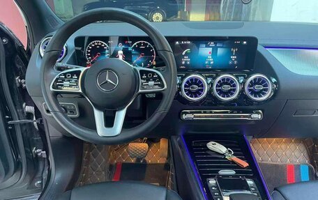 Mercedes-Benz GLA, 2022 год, 1 980 000 рублей, 16 фотография