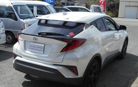 Toyota C-HR I рестайлинг, 2023 год, 1 361 000 рублей, 5 фотография