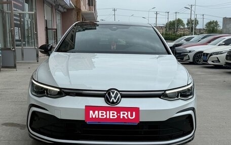 Volkswagen Golf VIII, 2021 год, 1 960 000 рублей, 3 фотография