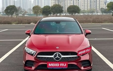 Mercedes-Benz A-Класс, 2021 год, 1 700 000 рублей, 2 фотография