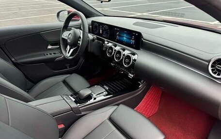 Mercedes-Benz A-Класс, 2021 год, 1 700 000 рублей, 16 фотография