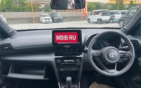 Toyota Yaris Cross, 2021 год, 1 560 005 рублей, 8 фотография