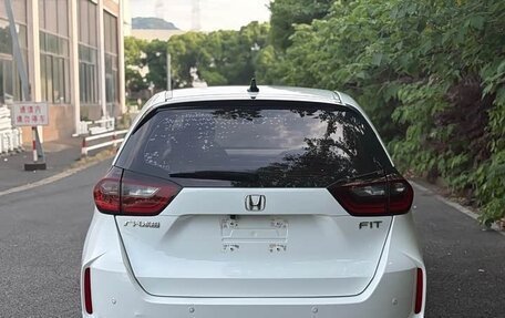 Honda Fit, 2022 год, 1 070 000 рублей, 3 фотография
