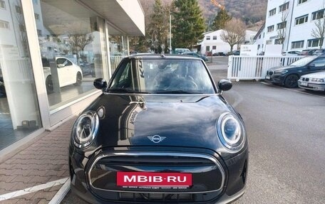 MINI Cabrio, 2022 год, 3 046 000 рублей, 2 фотография