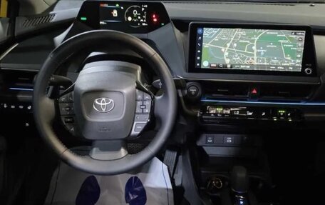 Toyota Prius IV XW50, 2026 год, 4 575 077 рублей, 9 фотография