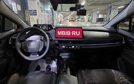 Toyota Prius IV XW50, 2026 год, 4 575 077 рублей, 7 фотография