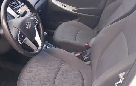 Hyundai Solaris II рестайлинг, 2012 год, 848 000 рублей, 7 фотография