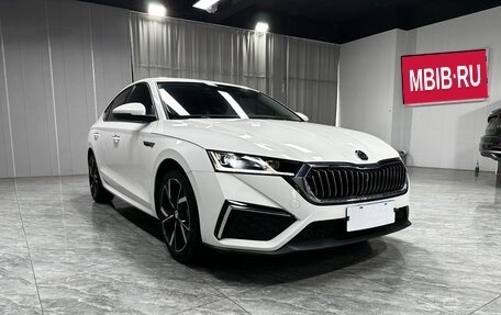 Skoda Octavia IV, 2022 год, 2 120 000 рублей, 1 фотография