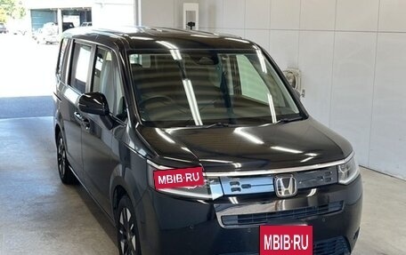 Honda Stepwgn, 2023 год, 1 850 000 рублей, 2 фотография