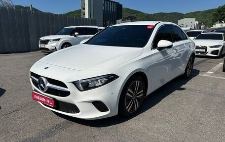 Mercedes-Benz A-Класс, 2022 год, 2 490 099 рублей, 1 фотография
