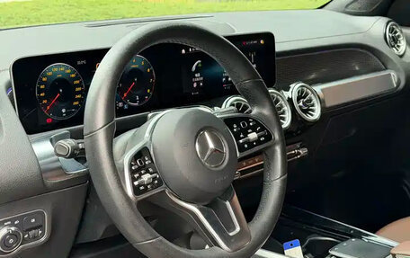 Mercedes-Benz GLB, 2022 год, 2 200 004 рублей, 10 фотография