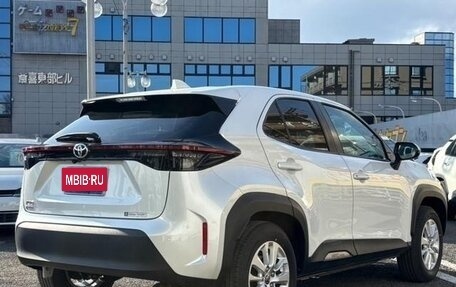 Toyota Yaris Cross, 2023 год, 1 150 100 рублей, 4 фотография