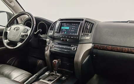 Toyota Land Cruiser 200, 2008 год, 2 350 000 рублей, 22 фотография