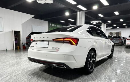 Skoda Octavia IV, 2022 год, 2 120 000 рублей, 2 фотография