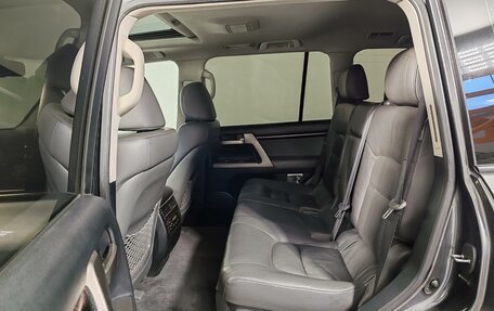 Toyota Land Cruiser 200, 2008 год, 2 350 000 рублей, 23 фотография