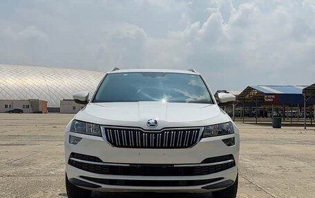 Skoda Karoq I, 2022 год, 1 950 000 рублей, 2 фотография