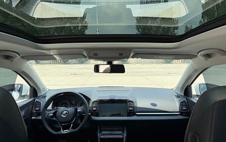 Skoda Karoq I, 2022 год, 1 950 000 рублей, 8 фотография