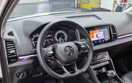 Skoda Karoq I, 2022 год, 1 469 999 рублей, 8 фотография