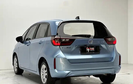 Honda Fit, 2022 год, 972 000 рублей, 6 фотография