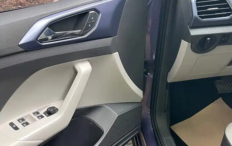 Volkswagen T-Cross I, 2023 год, 1 239 003 рублей, 11 фотография