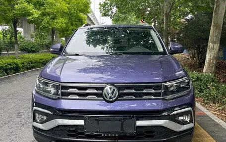 Volkswagen T-Cross I, 2023 год, 1 239 003 рублей, 2 фотография