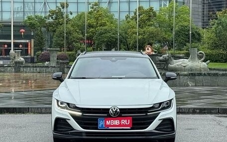 Volkswagen Passat CC, 2023 год, 3 848 971 рублей, 2 фотография
