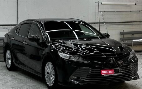 Toyota Camry, 2019 год, 3 195 000 рублей, 1 фотография