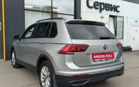 Volkswagen Tiguan II, 2021 год, 2 490 000 рублей, 7 фотография