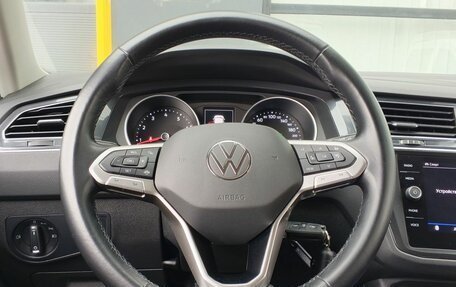 Volkswagen Tiguan II, 2021 год, 2 490 000 рублей, 15 фотография