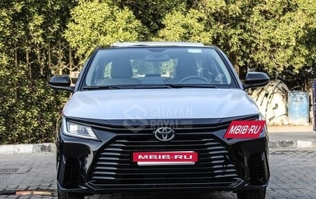 Toyota Yaris, 2026 год, 2 500 000 рублей, 2 фотография